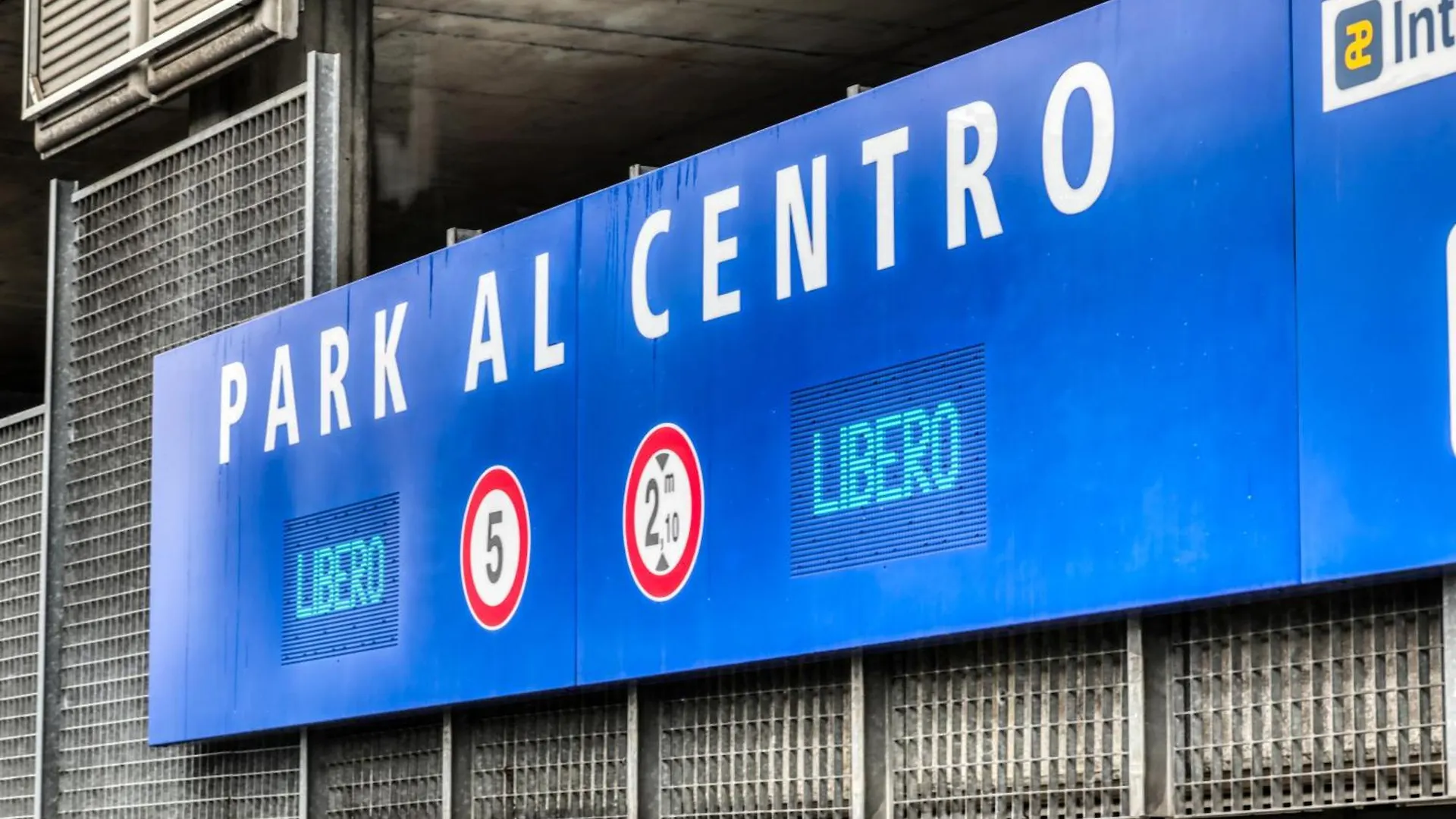 Suite Angolo Alla Stazione - Appartamento Con Terrazzo Panoramico Pavia