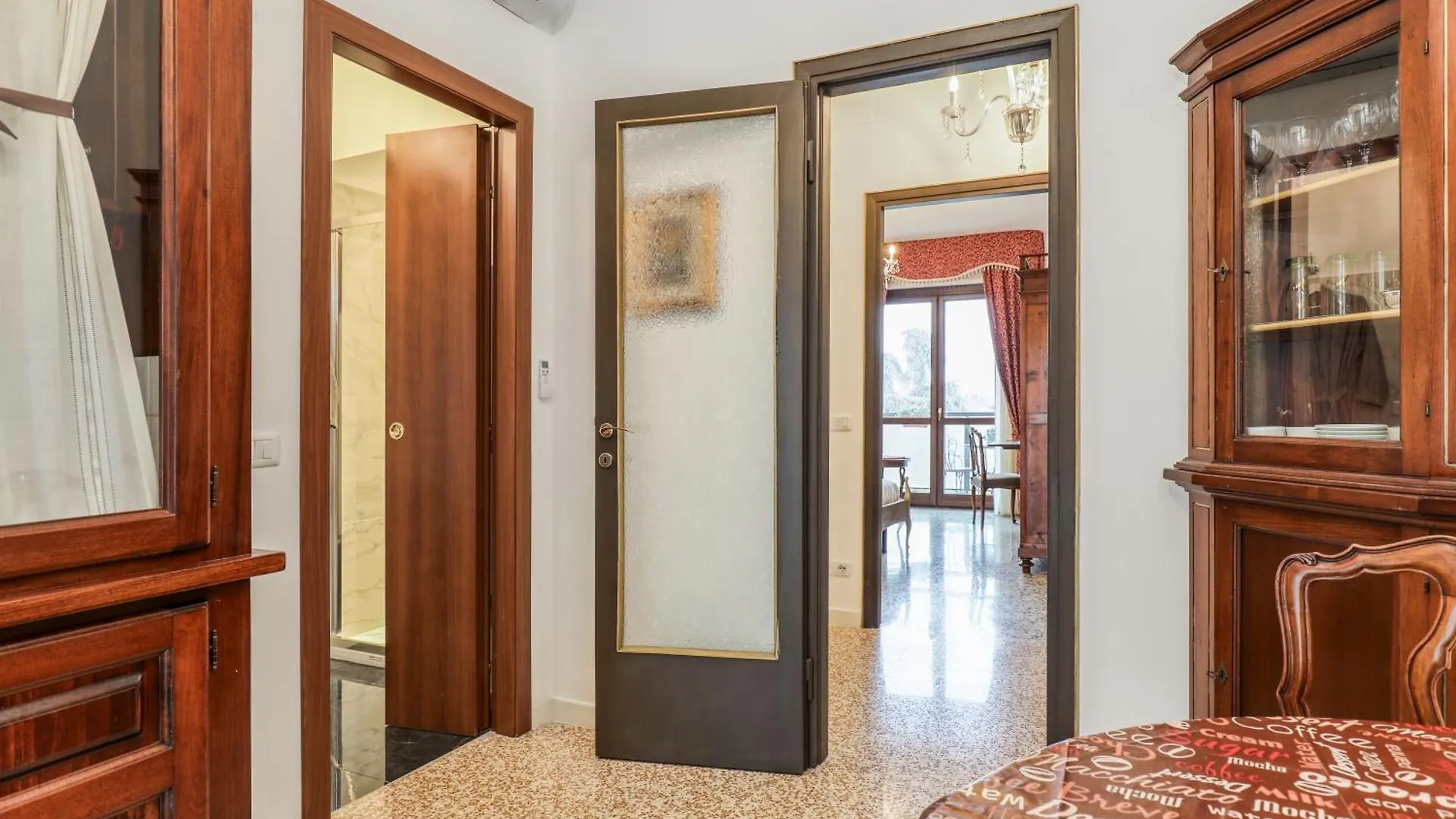 Suite Angolo Alla Stazione - Appartamento Con Terrazzo Panoramico Pavia 0*,  Italia