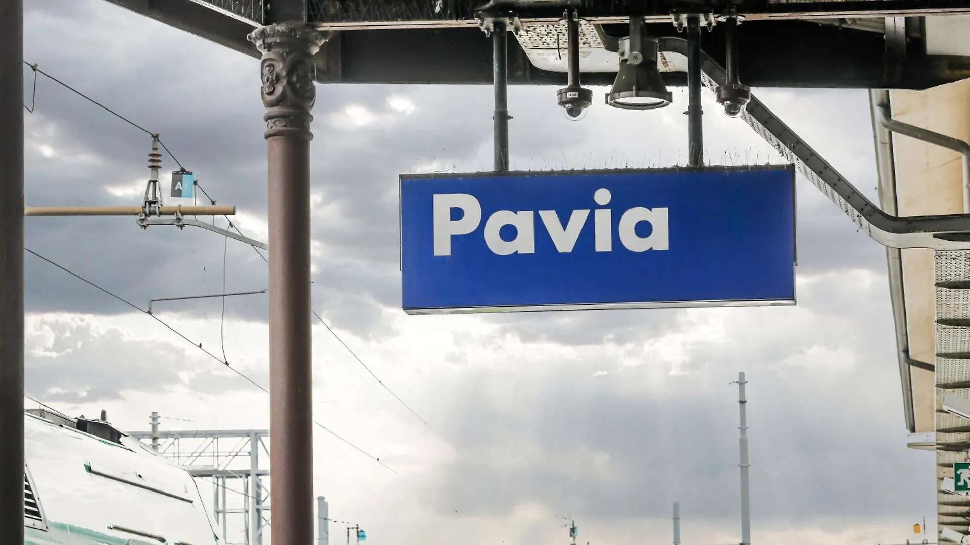 Suite Angolo Alla Stazione - Appartamento Con Terrazzo Panoramico Pavia