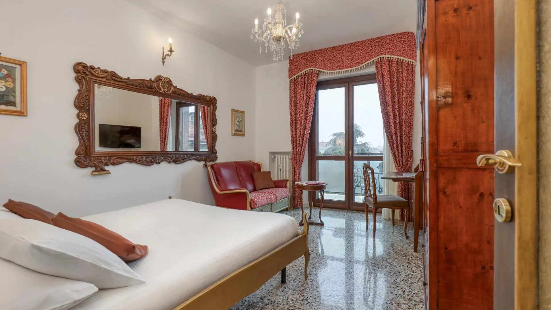 Suite Angolo Alla Stazione - Appartamento Con Terrazzo Panoramico Pavia Italia
