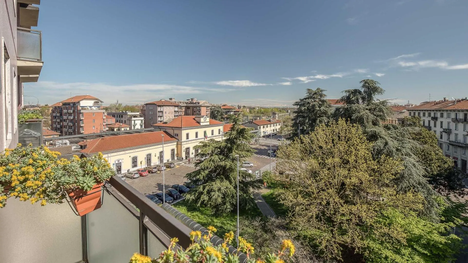 Suite Angolo Alla Stazione - Appartamento Con Terrazzo Panoramico Pavia Italia